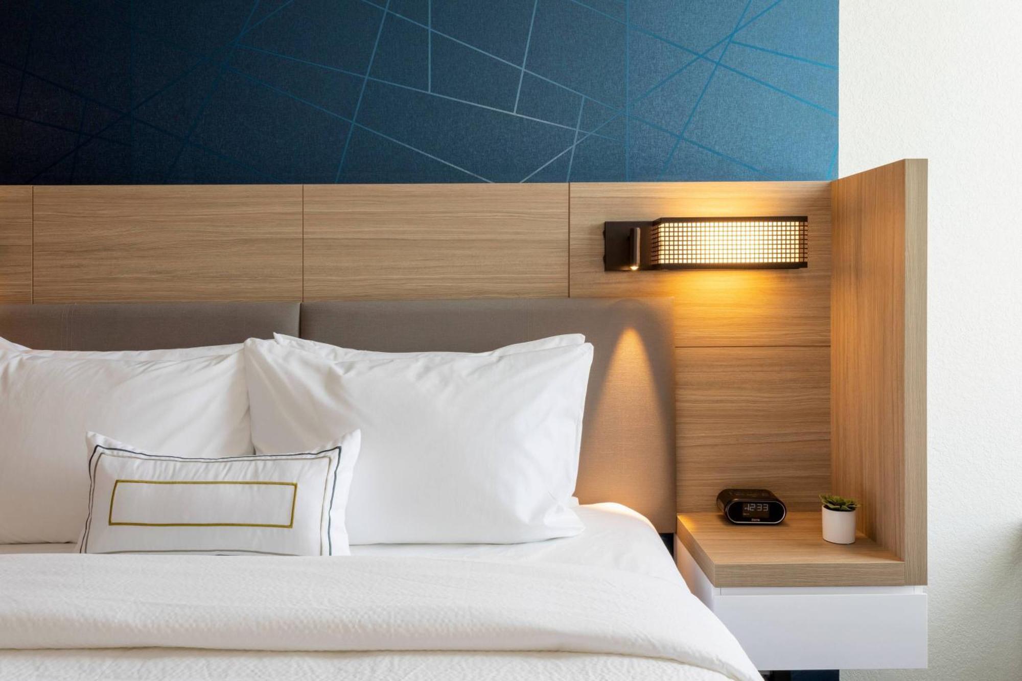 Springhill Suites Minneapolis Maple Grove/Arbor Lakes Екстер'єр фото